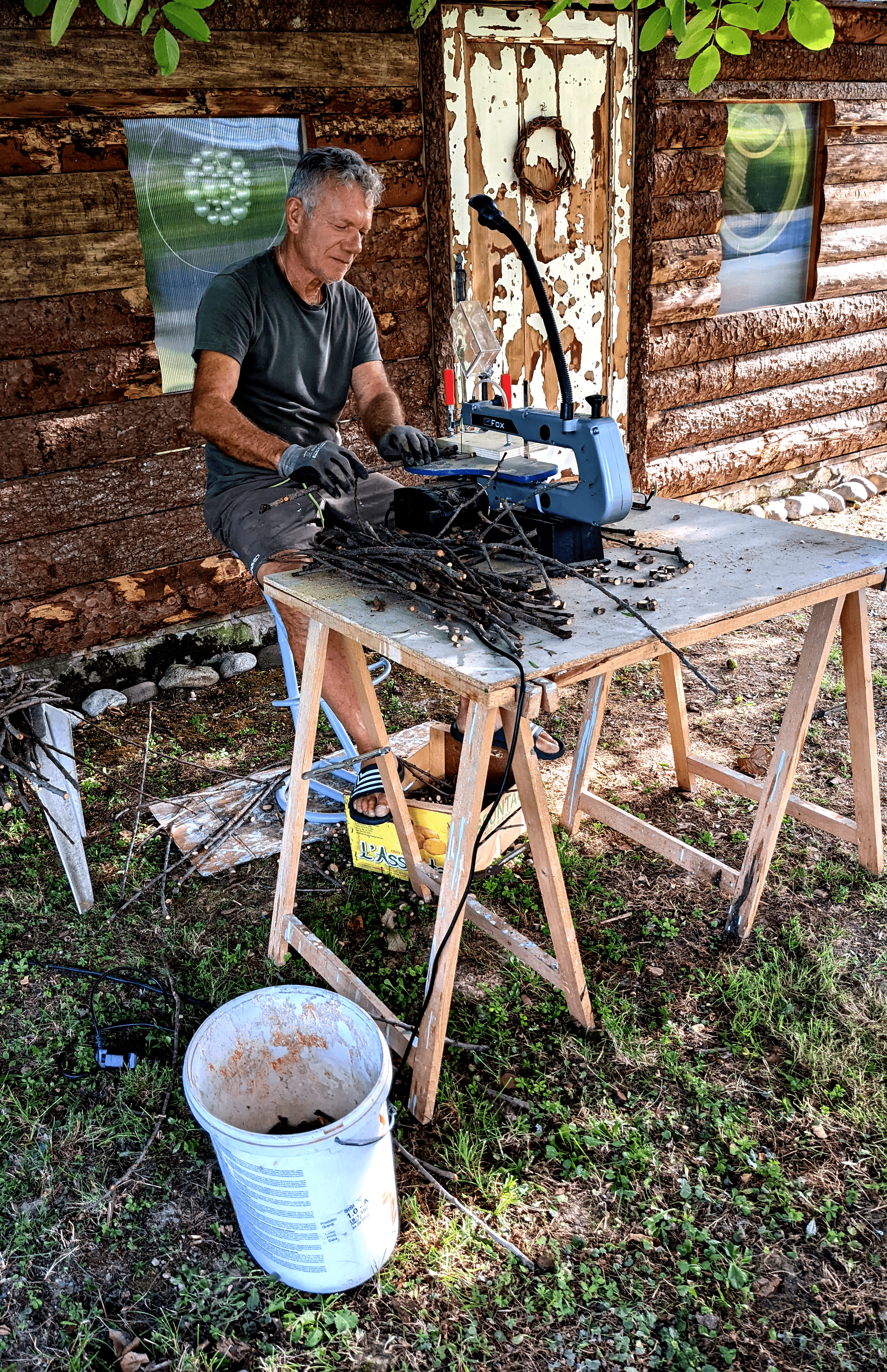 Claudio Bizzo nel suo laboratorio